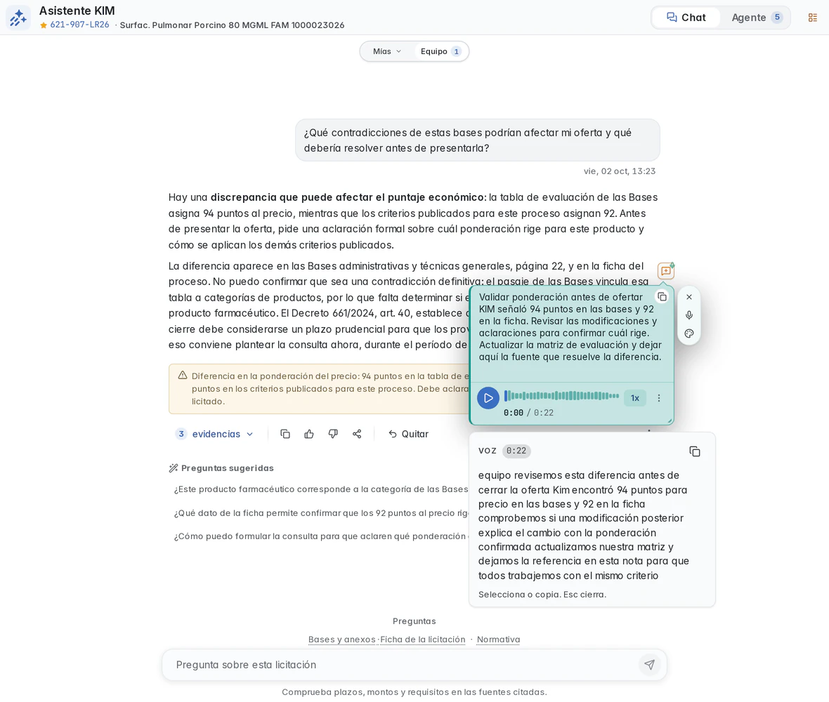 Vista Equipo de KIM con la consulta compartida de 621-907-LR26; el usuario mantiene abierta su nota personal y la transcripción.